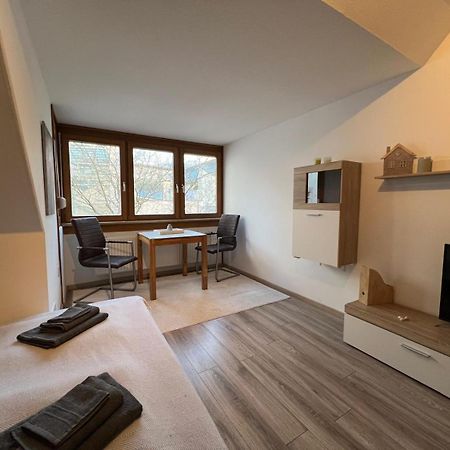 Ferienwohnung "Elsnerstrasse" Neurenberg Buitenkant foto